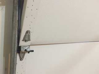 Common Signs Your Door System Is Wearing Out | Garage Door Repair Waconia, MN Common Signs Your Garage Door System Is Wearing Out